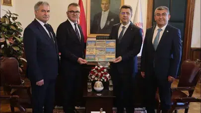 Partilerinden istifa ederek AK Parti’ye katılan Konyalı Vekil ve Başkan’dan kritik ziyaretler