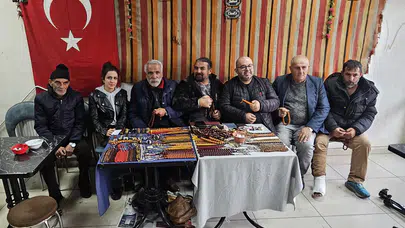 Konya'da koleksiyonerleri bir araya getiren mekana ilgi artıyor