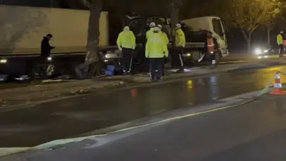 Konya’da otomobil takta attı! Araç hurda yığınına döndü