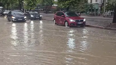 Konya’da yollar göle döndü! Sürücülere uyarı geldi