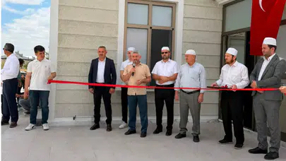 Konya'da o camide ilk cuma namazı! Dualarla ibadete açıldı