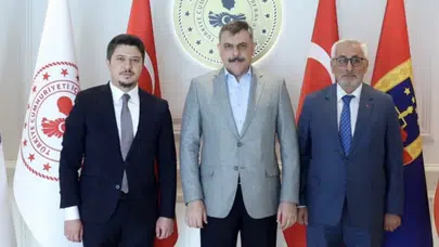 Özboyacı ve Yarar, Konyalı Bakan ile görüştü