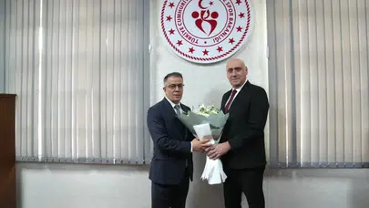 Konya’da devir teslim töreni! Yeni görevine resmen başladı