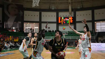 Konya Büyükşehir, İzmir'de mağlup