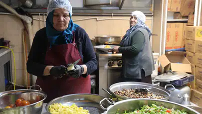 Hayatını iyiliğe adadı! Konya’da ‘Sema Anne’ gönülleri ısıtıyor