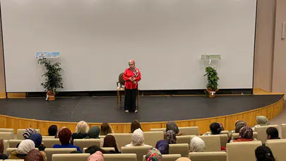 Konya'da 'Bilge Beden, Bilge Kadın' konferansı yapıldı