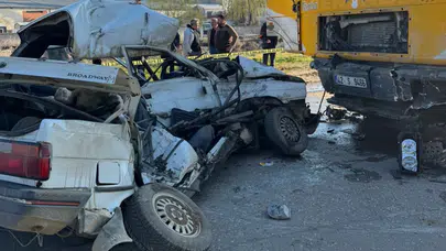 Konya’da korkunç kaza kamerada! TIR otomobile çarptı, sürücü kurtarılamadı