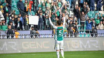 Konyasporlu Uğurcan’dan taraftara teşekkür