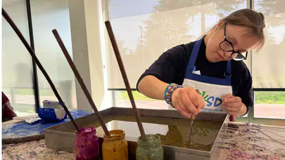 Engeller yerini renklere bıraktı: DOSD Meram’da sanat şöleni