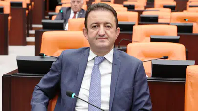 CHP'li Bektaş'tan Anneler Günü mesajı: Anneler toplumun temel taşıdır!