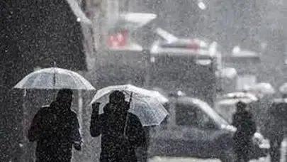 AKOM uyardı: Konyalılar sağanak yağışa ve rüzgâra hazırlıklı olsun!