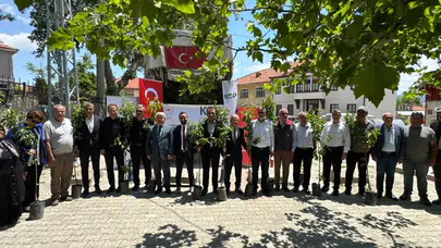 Kiraz üretimine can suyu! Konya'nın o ilçesinde binlerce fidan toprakla buluştu