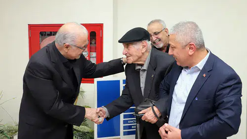 Konya'daki o ilçeyi babası kurmuştu! Belediyeyi ziyaret etti