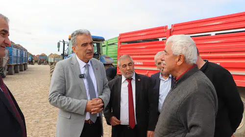 Kadınhanı ve Sarayönü çiftçileri Başkan Demirel’den destek bekliyor!