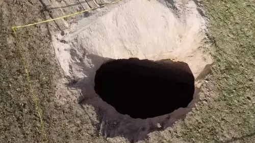 Konya’dan sonra o şehirde 5 metrelik obruk oluştu!