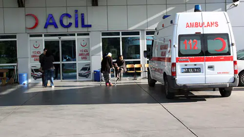 Konya'da duvar ustası 8 metre yükseklikten düştü!