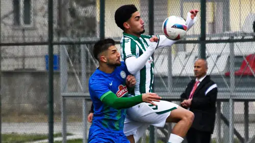 Konyaspor, 10 kişi ile Rizespor’u devirdi