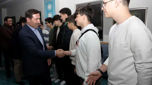 Karatay Belediye Başkanı Kılca’dan samimi buluşma! Gençlerle bir araya geldi