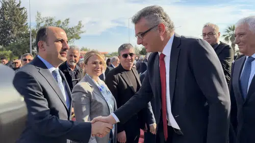 Türk Dünyası Başkanı Altay, Kıbrıs’ta!