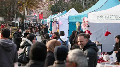 Konya’da Yeni Yıl Panayırı açıldı! DJ performansı da var