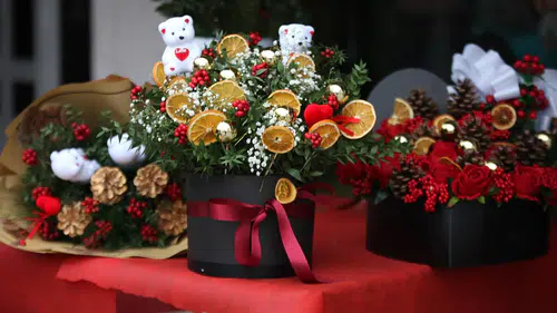 Konya'da kokina çiçeği yılbaşı öncesi ilgi görüyor