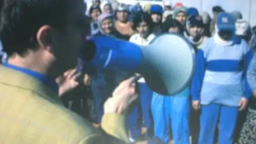 Konyalı siyasetçi yıllar önce çekilen fotoğraflarını paylaştı!