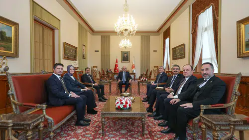 Konya Vekilleri, TBMM’de!  Özel etkinlik için Kurtulmuş çağırışdı