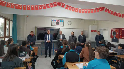 Konya eğitiminde hareketli gün: İl Müdürü Yiğit Akşehir’de sahada