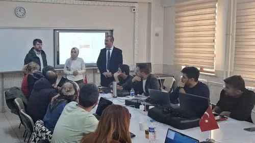 LGS ve YKS’ye hazırlıkta yeni dönem: Konya’da MEBİ eğitimi başladı