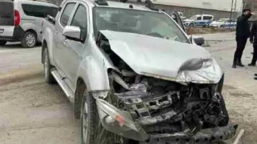 Konya'da korkutan kaza: Tır ile kamyonet çarpıştı