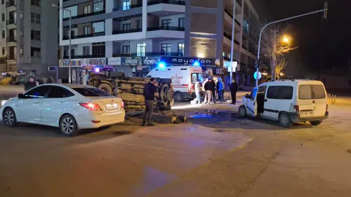 Konya’da iki kamyonet çarpıştı! Yaralılar var