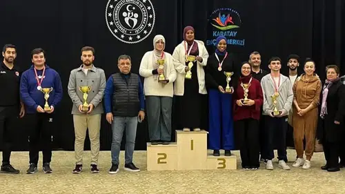 Konya İdeal öğrencileri şampiyonluğa doymuyor!