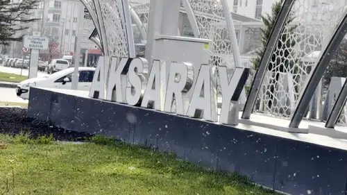 Aksaray'a mevsimin ilk karı yağdı