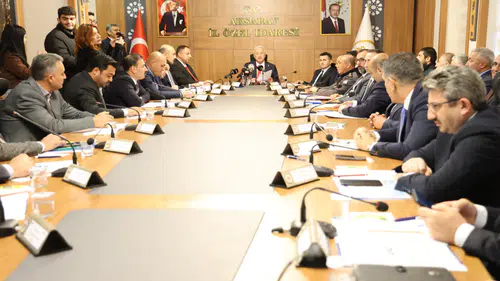 AFAD tek merkezden yönetiyor: Kar yağışı yolları kapamayacak