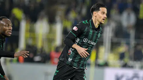 Konyasporlu oyuncu sahalara döndü