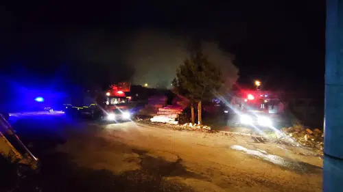 Konya’da marangoz atölyesinde yangın!