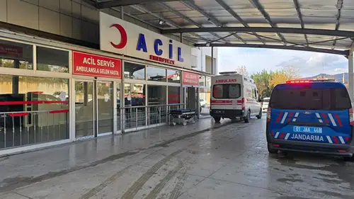 Aile içi kavga kanlı bitti! 16 yaşındaki çocuk, babasını bıçakladı