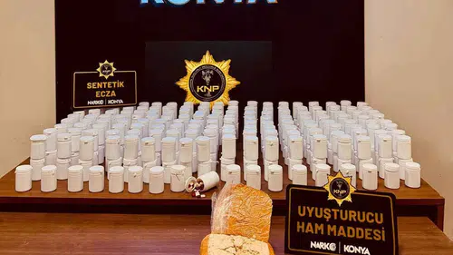 Sokak satıcılarına baskın! Konya'da 18 tutuklama