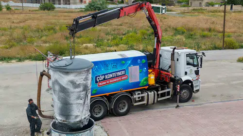 Konya'da yaz mesaisi başladı! Konteynerler tek tek temizleniyor