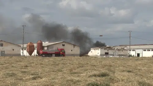 Konya’da havai fişek deposunda yangın! Patlamalar peş peşe geldi