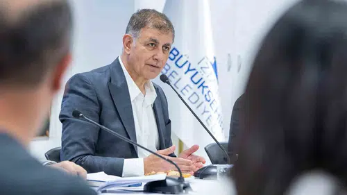 Büyükşehir Belediye Başkanı istifa etti
