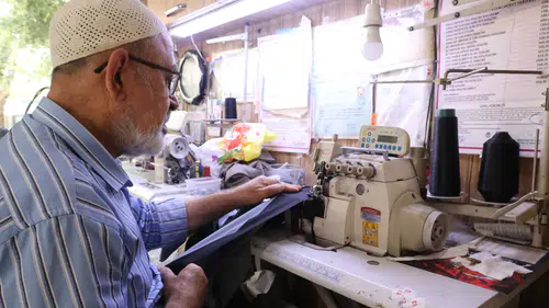 Doktor değil ama hastaları var! 53 yıldır onları iyileştiriyor