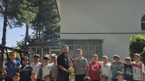 Konyalı öğrenci biriktirdiği harçlıklarını bağışladı