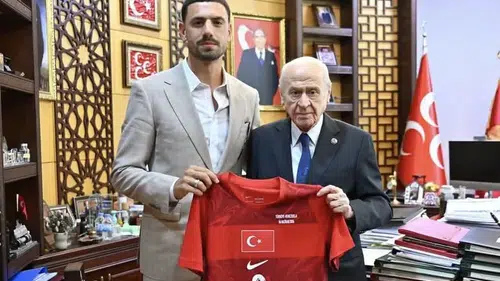 Milli futbolcu Demiral, MHP Genel Başkanı ile görüştü