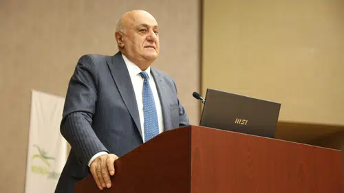 Konya'da çiftçiye büyük müjde! Gübre masrafını azaltacak ürün tanıtıldı