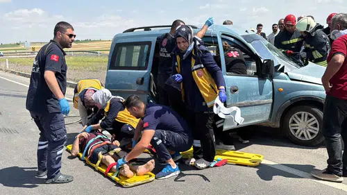 Konya'da trafik kazası! 1'i ağır 5 kişi hastaneye kaldırıldı