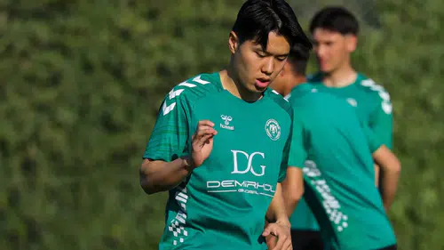 Konyaspor sahaya indi! Yeni sezonun ilk antrenmanı