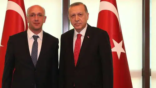 Siyasette sıcak saatler! O isim AK Parti Başkanlığını bıraktı