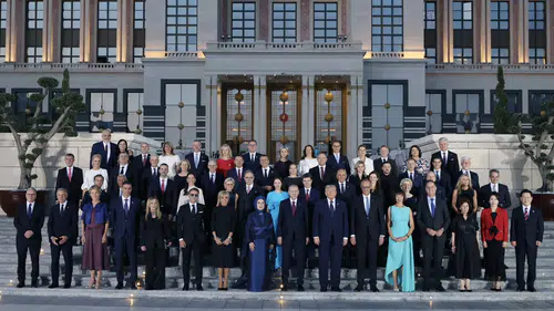 Dünya liderleri Türkiye’de! Aile fotoğrafı çekşmdi