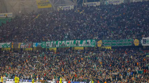 Konyaspor taraftarı, transferleri bekliyor